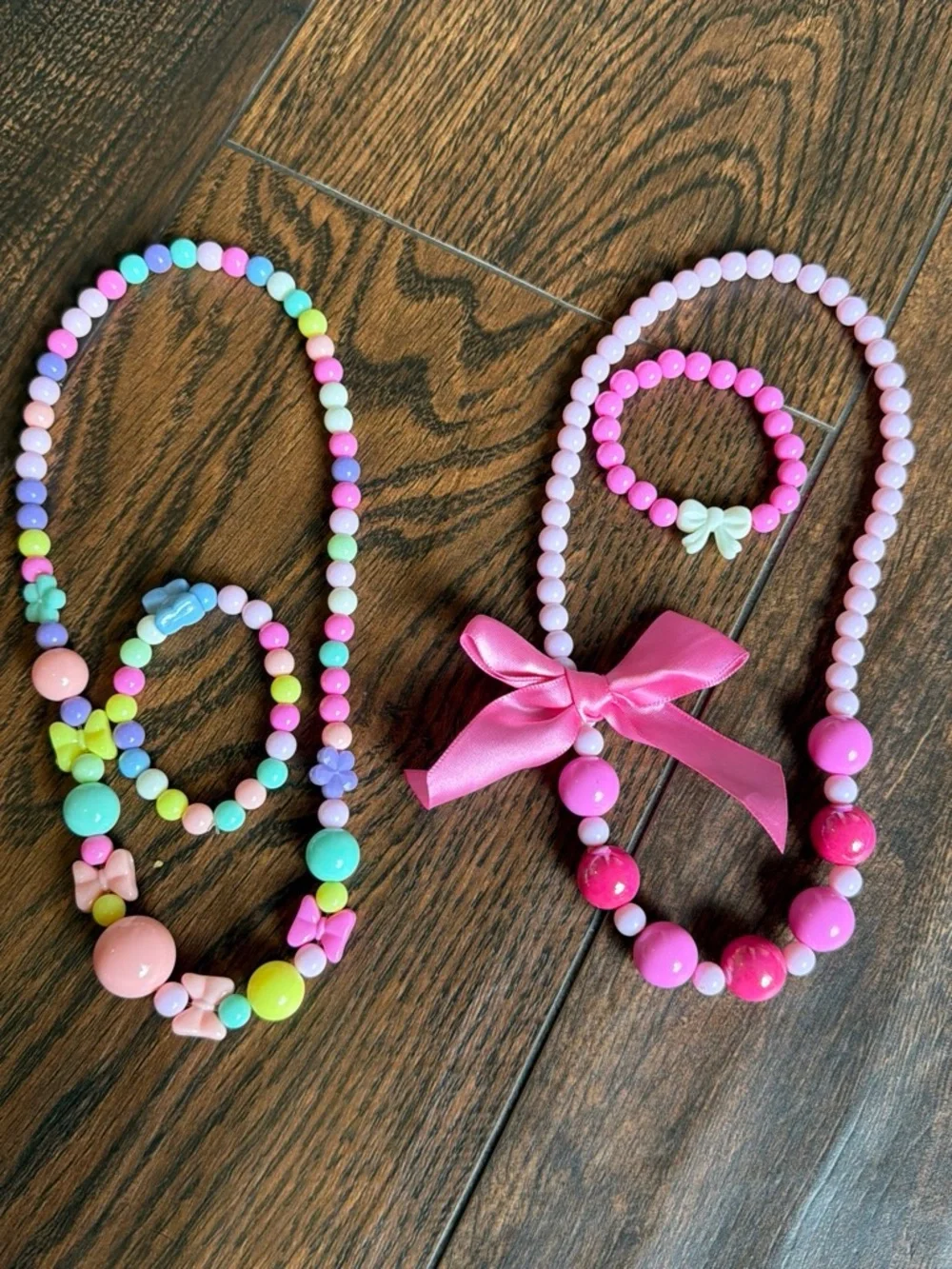 Kids jewelry! Pink and Pastel Beaded Necklace & Bracelet Set